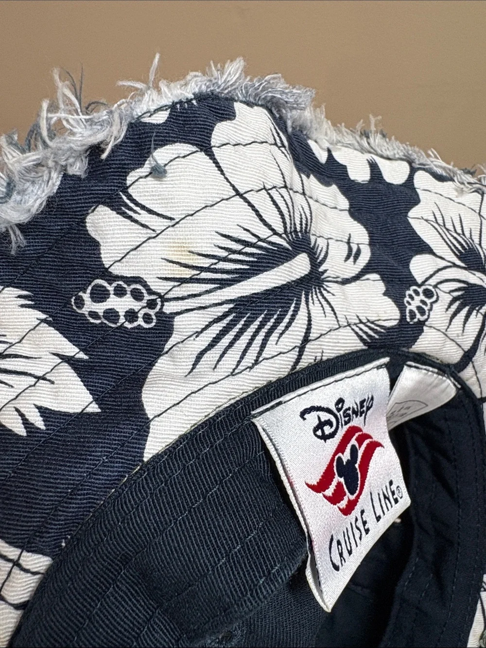 Disney casual bucket